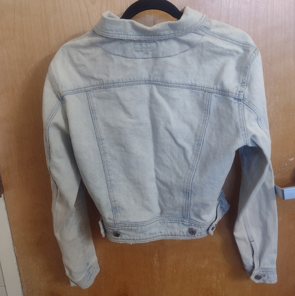 Measurements Added! Esprit Pale Blue Denim Jacket with Button Flap Pockets - Picture 2 of 10